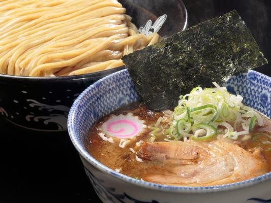 今日本で一番人気の冷凍お取り寄せラーメン・つけ麺がわかる「お取り寄せラーメンオブザイヤー2015」を発表いたしました！