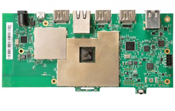 HDMI入力と2つの独立したHDMI出力を含むユニークなSnapdragon600（APQ8064 SoC）シングルボードコンピュータの販売開始