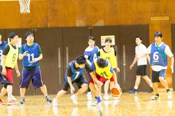複数の中小企業が集まるイベントで“社員幸福度”“健康経営”を支援 『会社対抗スポーツフェスティバル』で楽しく団結力アップ 12/8（土）『フットサル大会』『バスケットボール大会』東京・豊洲で同時開