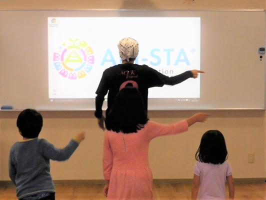 元CHA-CHA　木野正人の子ども向け体験型ダンスレッスン「Dance studio」を自由が丘の体験学習塾・学童保育「ABI-STA」で開催！